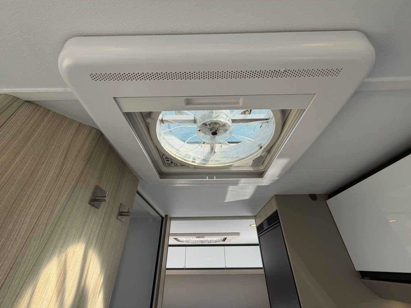 Adria Compact Supreme DL (23)