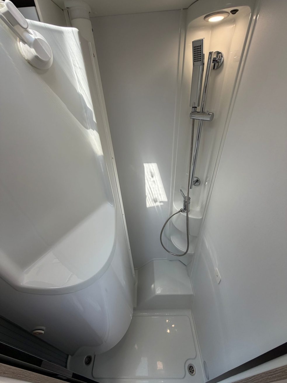 Adria Compact Supreme DL (26)