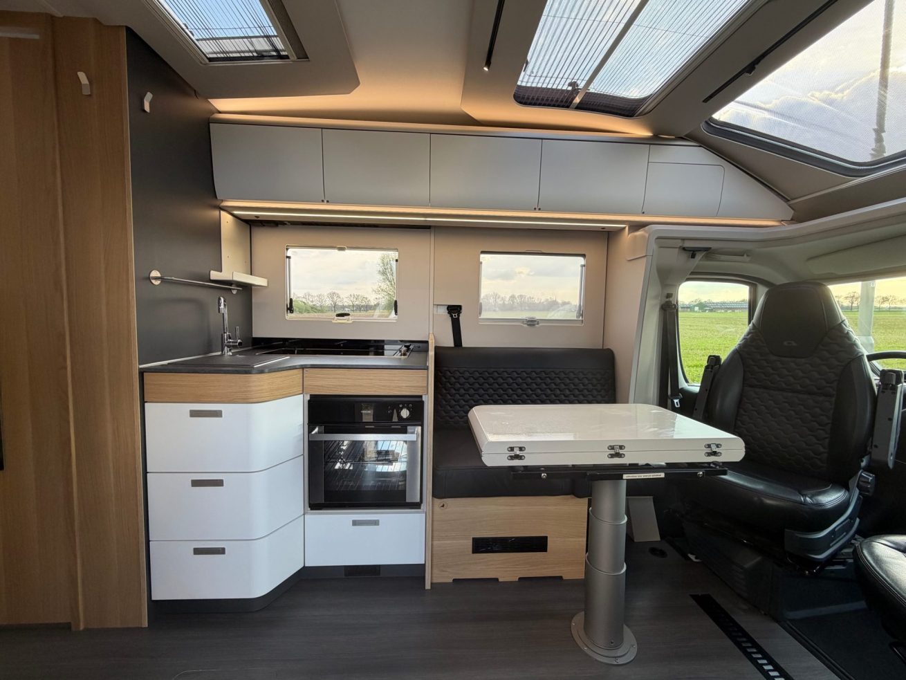 Adria Coral 670 DC (7)