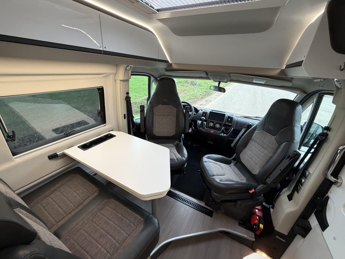 Adria Twin Plus 640 SLB (2)