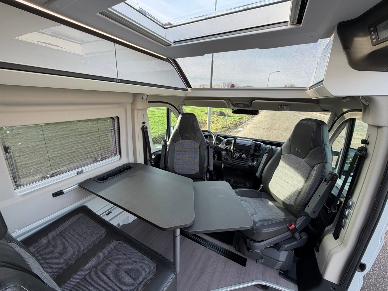 Adria Twin Supreme (35)