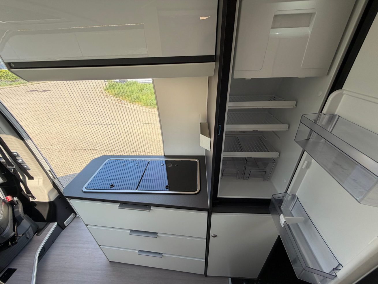 Adria Twin Supreme 640 SGX (14)