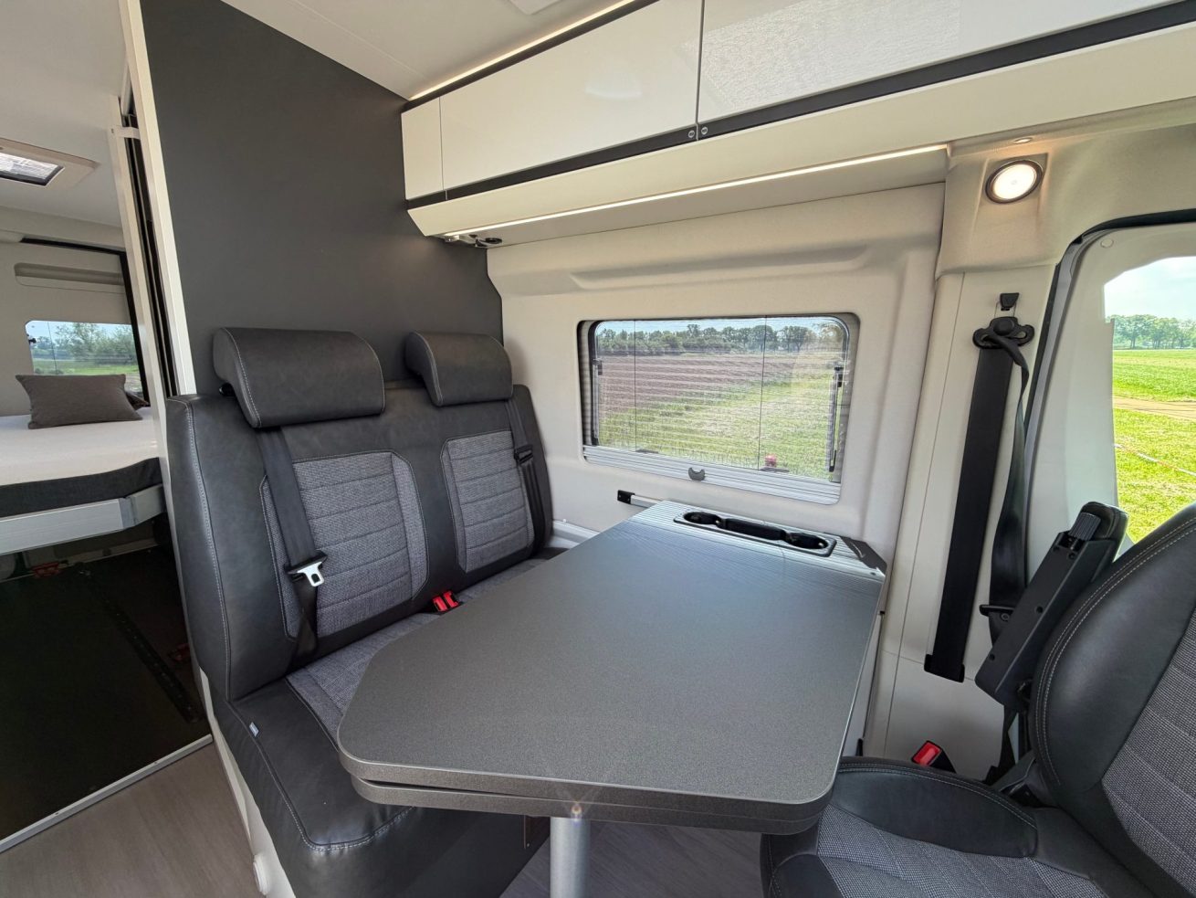 Adria Twin Supreme 640 SGX (25)