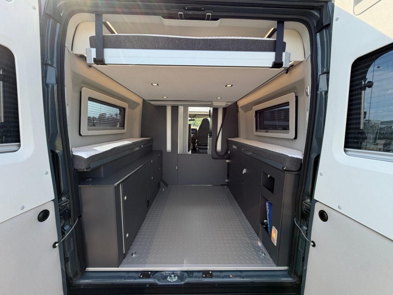 Adria Twin Supreme 640 SGX (28)