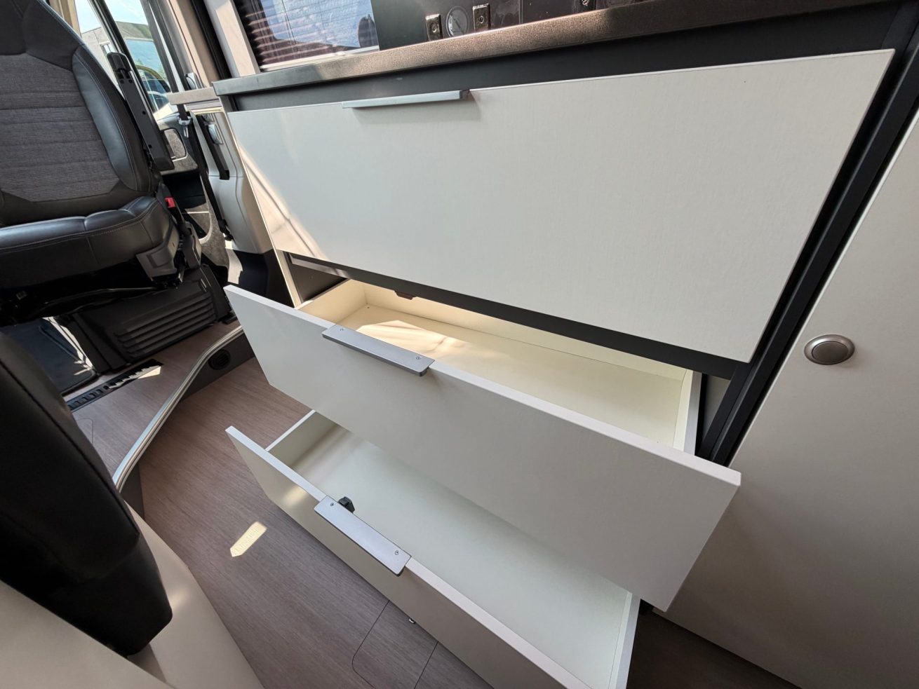 Adria Twin Supreme 640 SGX (4)