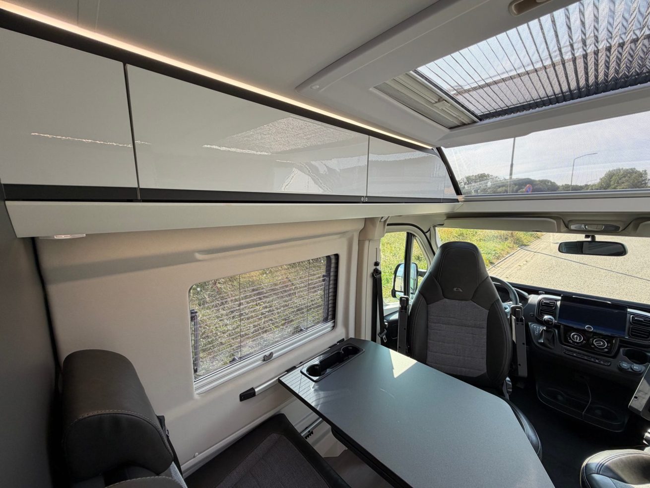Adria Twin Supreme 640 SGX (9)