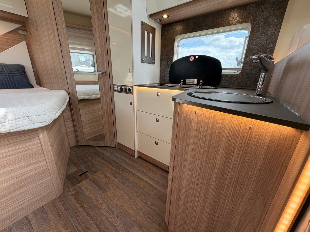 Burstner Lyseo 660M (15)