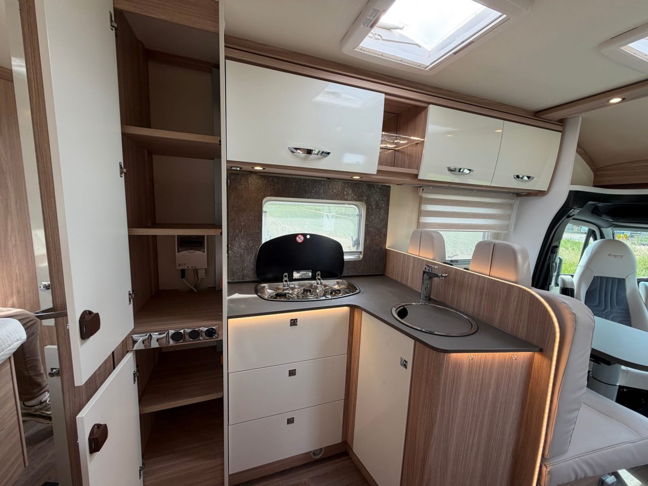 Burstner Lyseo 660M (19)