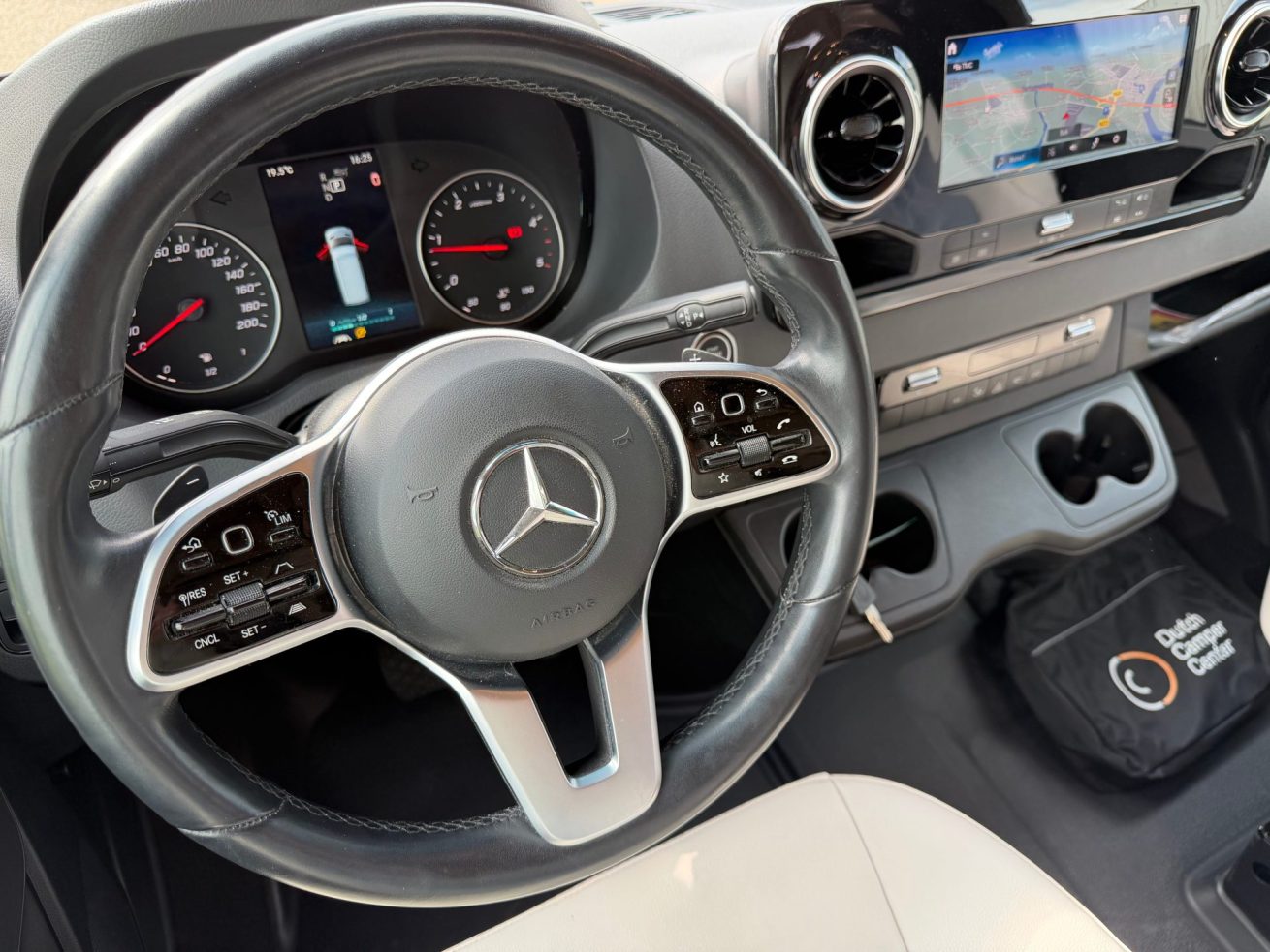 Burstner Lyseo 660M (28)