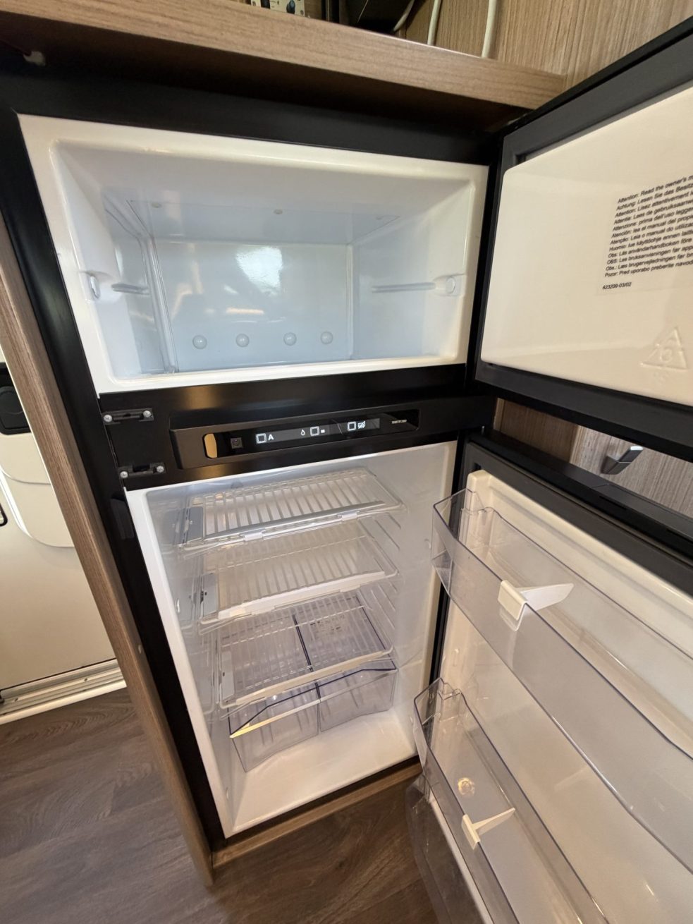 Carado Clever+ Edition T338 (14)
