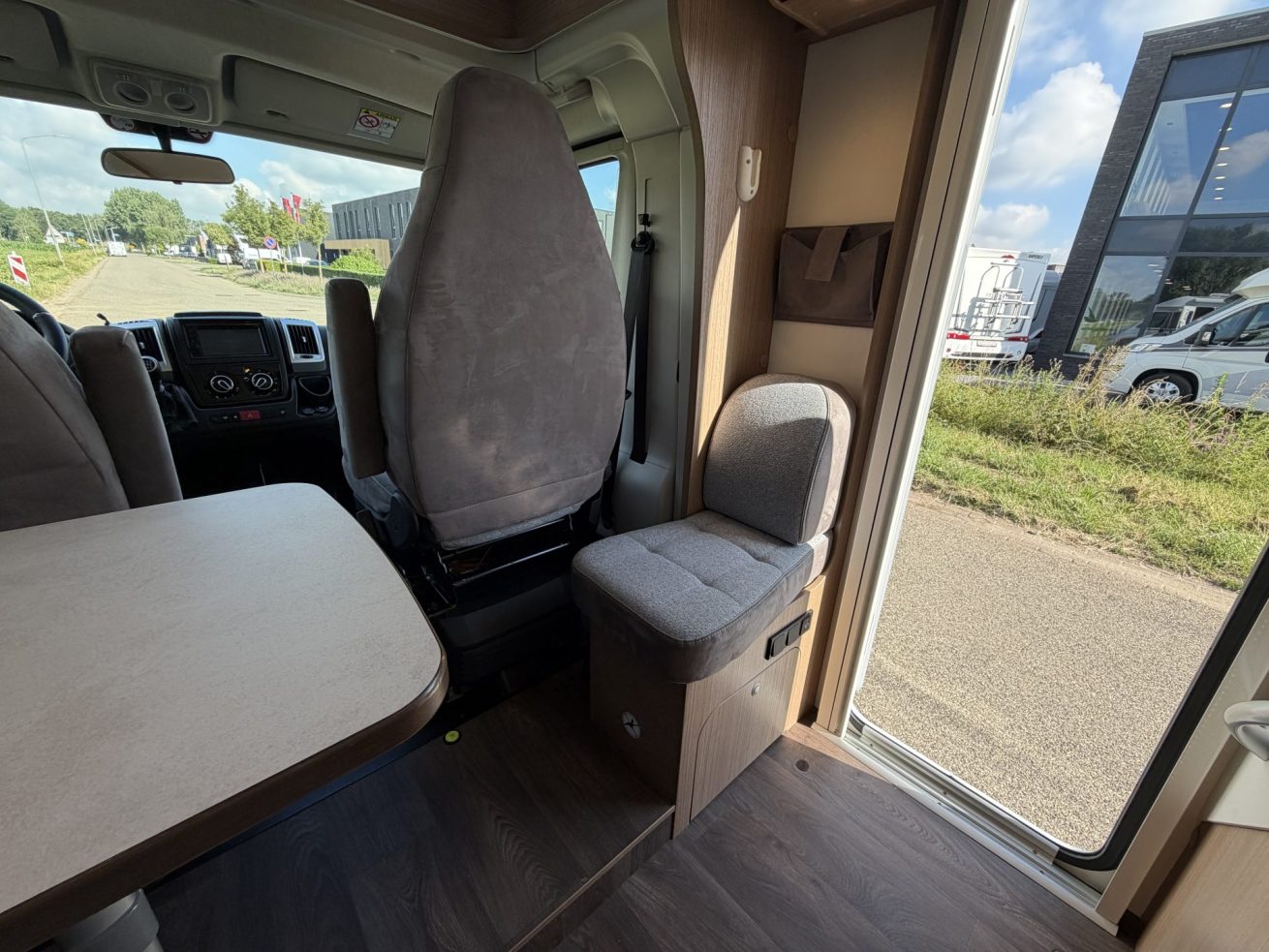 Carado Clever+ Edition T338 (19)