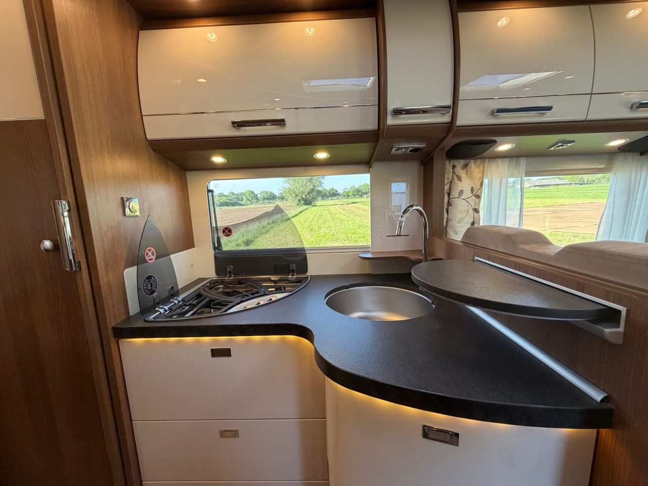 Carthago C-Tourer 148 LE (2)