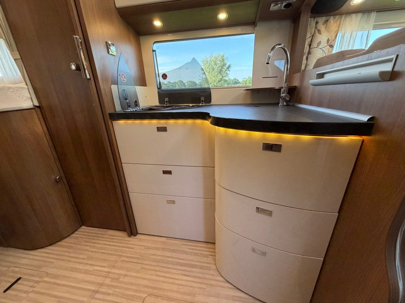 Carthago C-Tourer 148 LE (33)