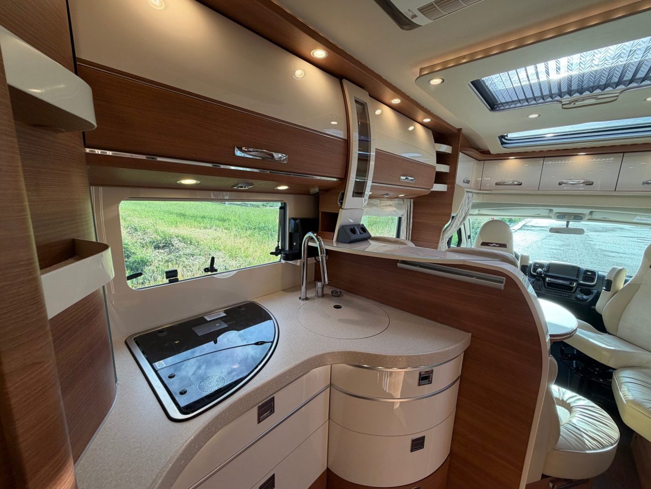 Carthago Chic C-line T 4.9 LE Silver (20)