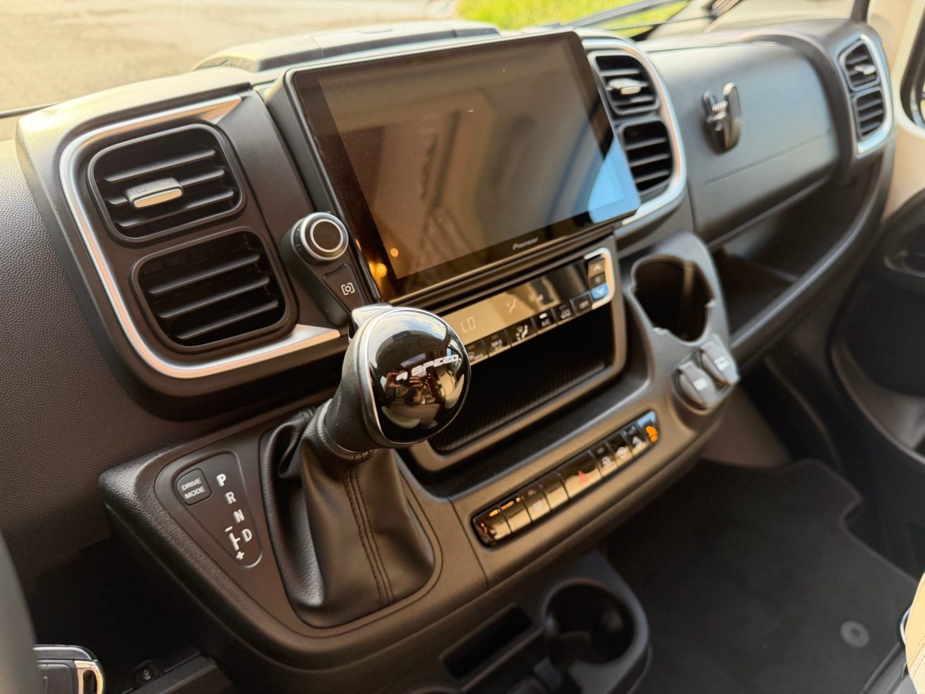 Carthago Chic C-line T 4.9 LE Silver (30)