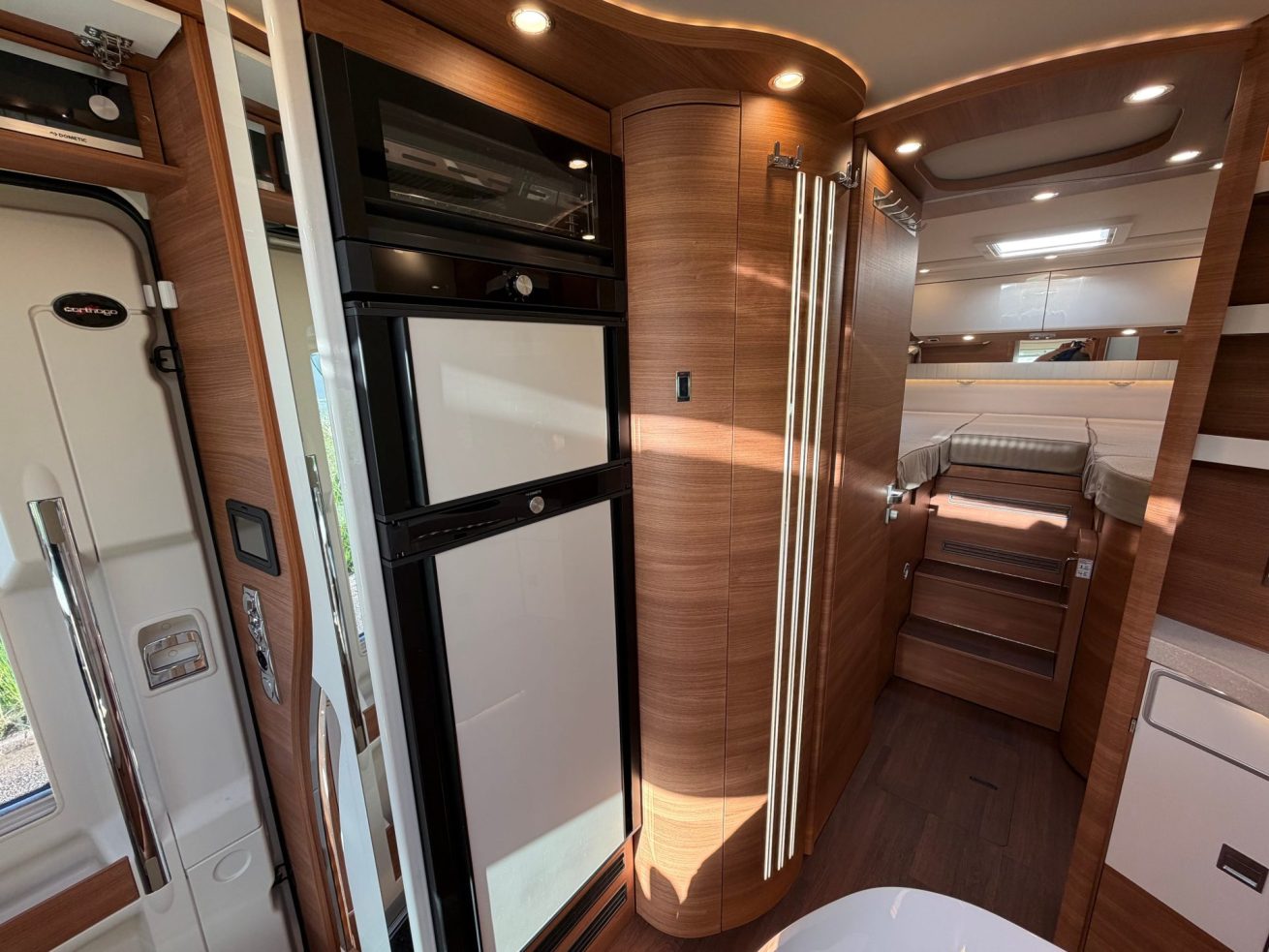Carthago Chic C-line T 4.9 LE Silver (31)