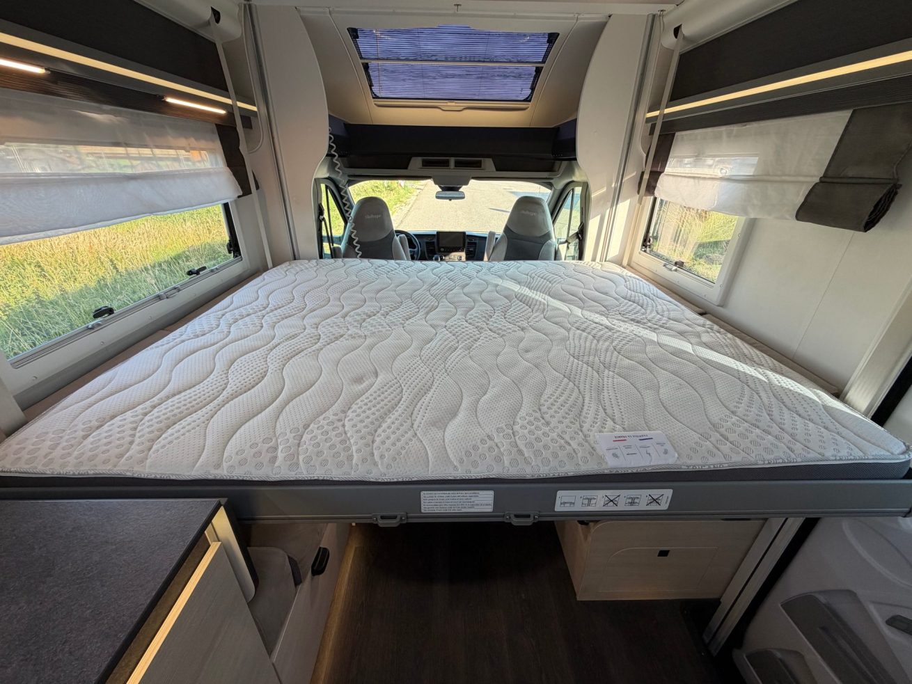 Challenger Graphite Premium 260 (21)
