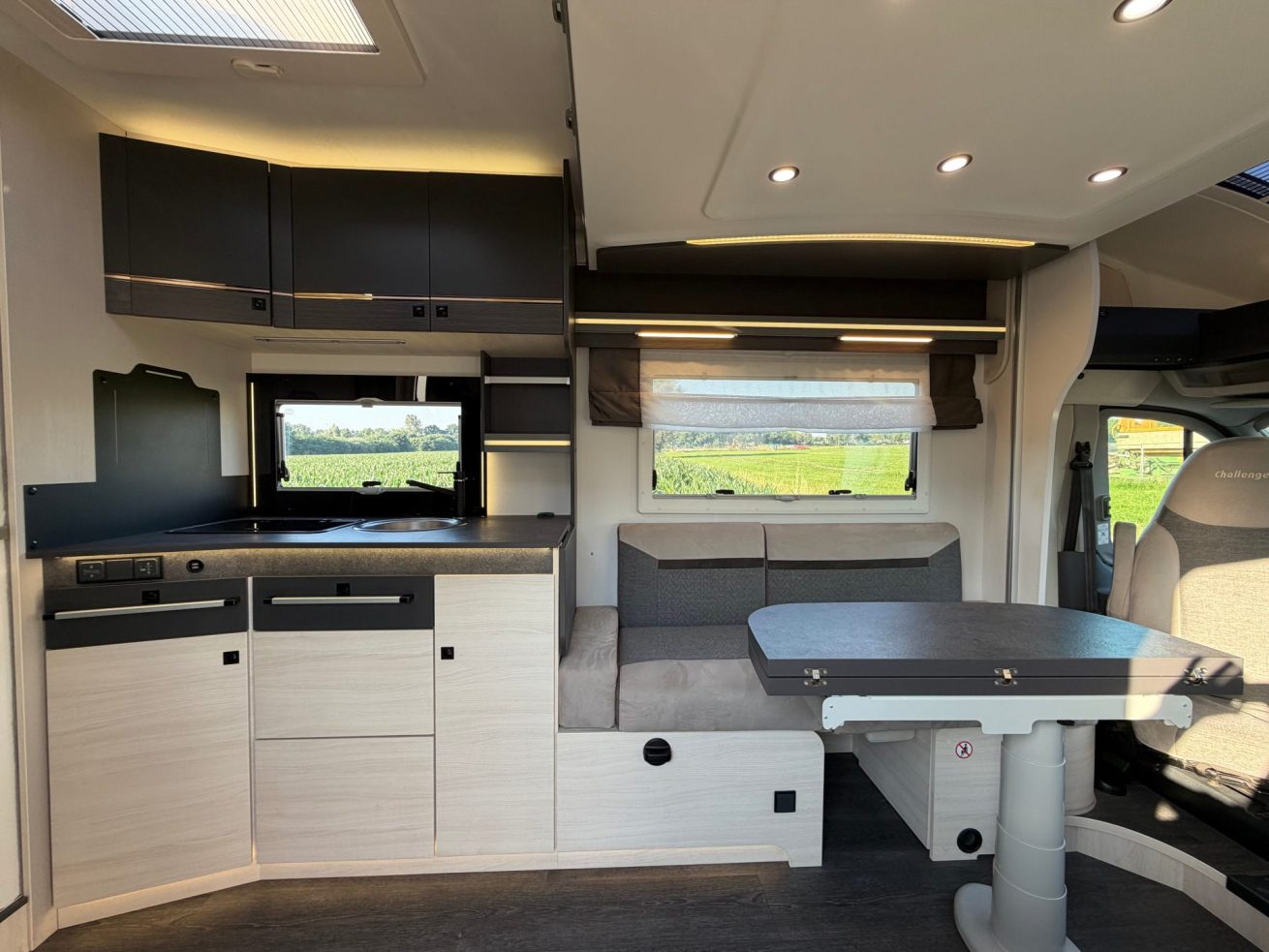 Challenger Graphite Premium 260 (3)