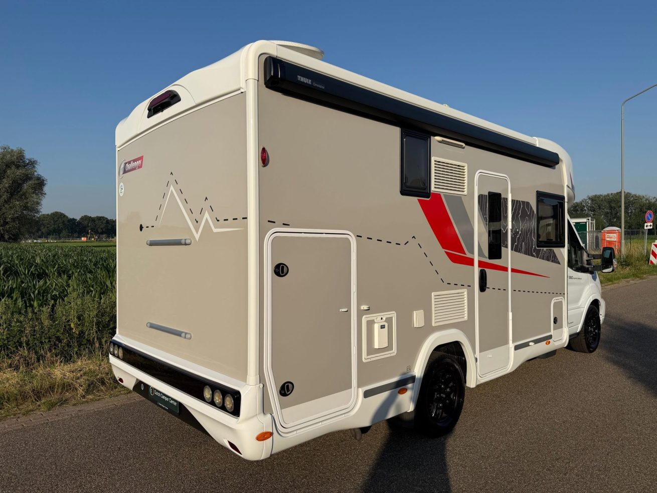 Challenger Graphite Premium 260 (4)
