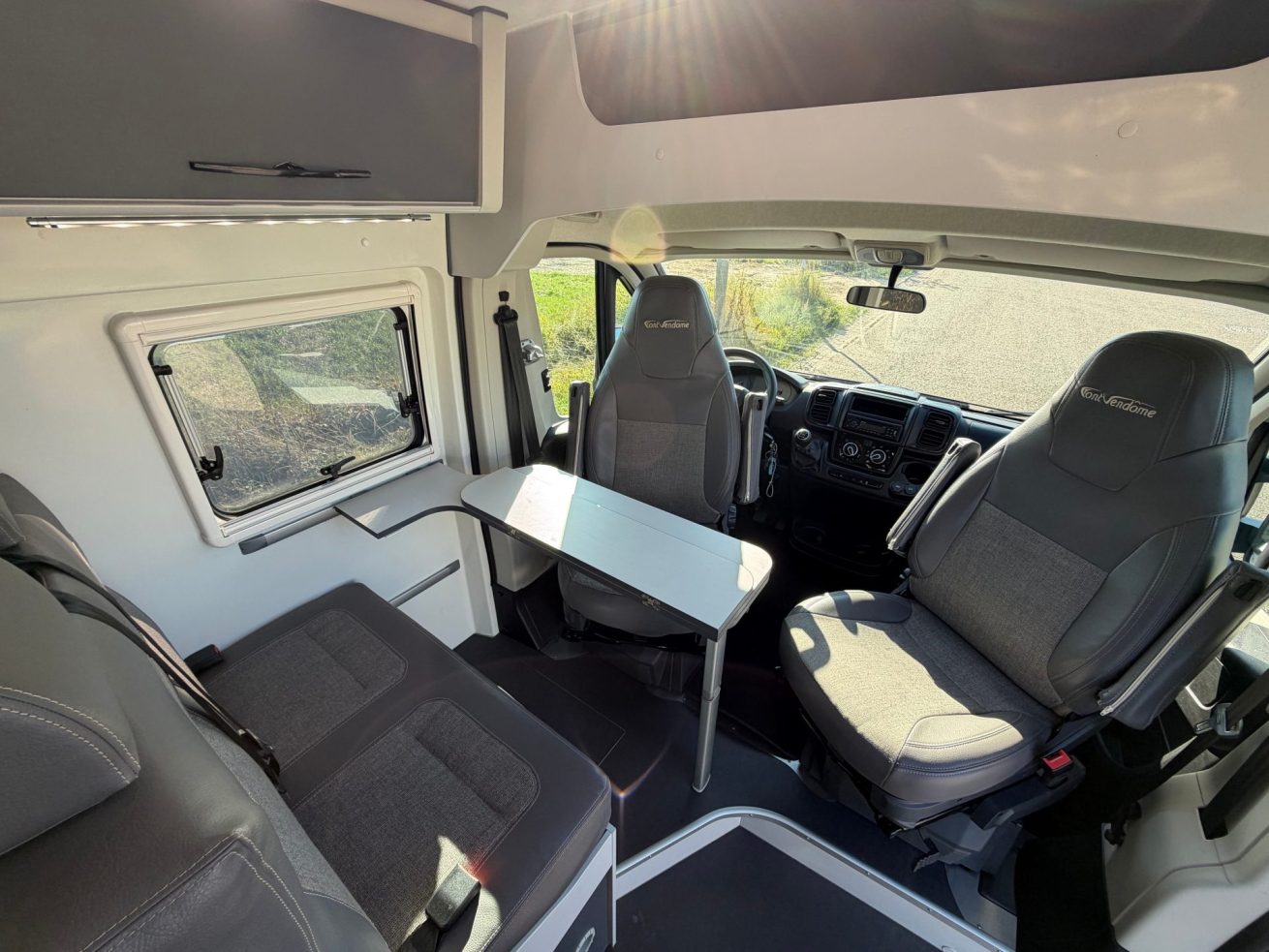 Font Verdome Randovan Evasion 540 (18)