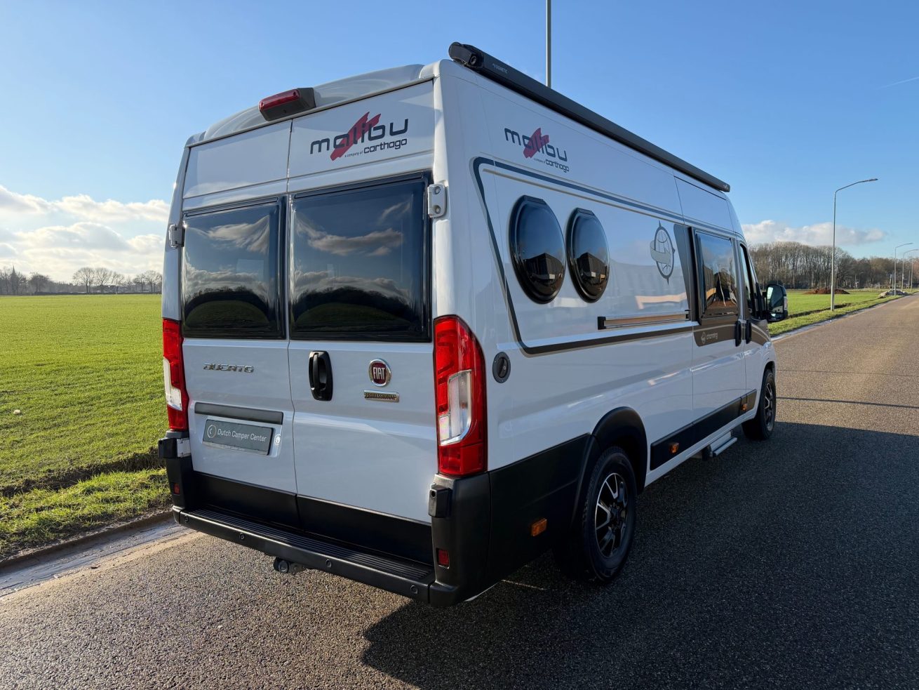 Malibu Charming GT Skyview 640 LE RB (4)