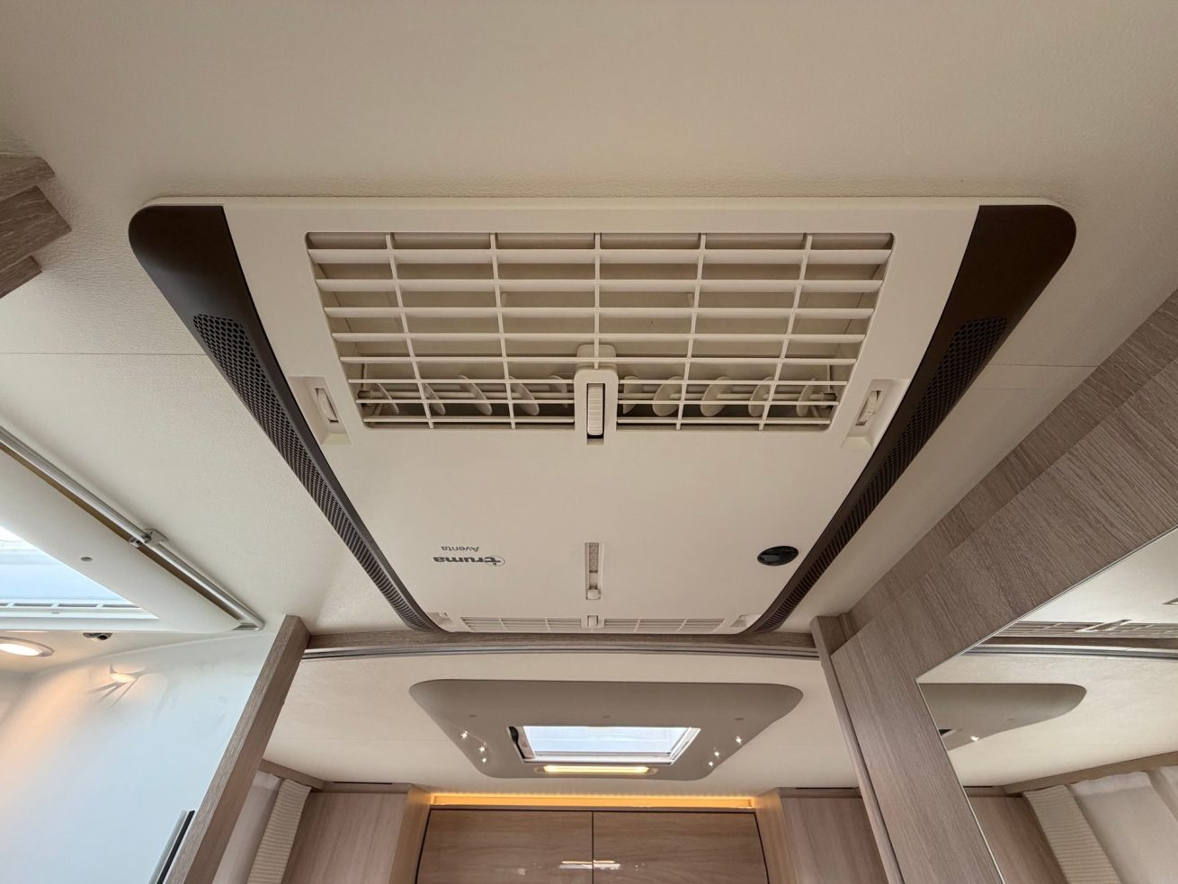 Rapido 696 F Premium Edition (23)