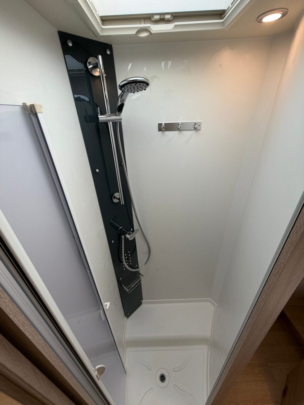 Rapido 696 F Premium Edition (27)