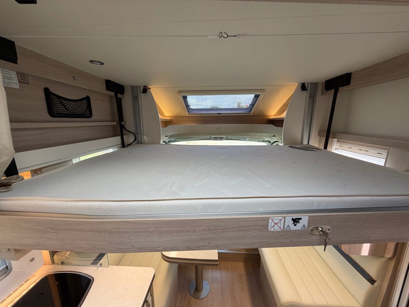 Rapido 696 F Premium Edition (29)