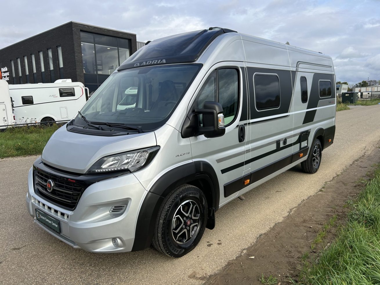 Adria Twin SGX
