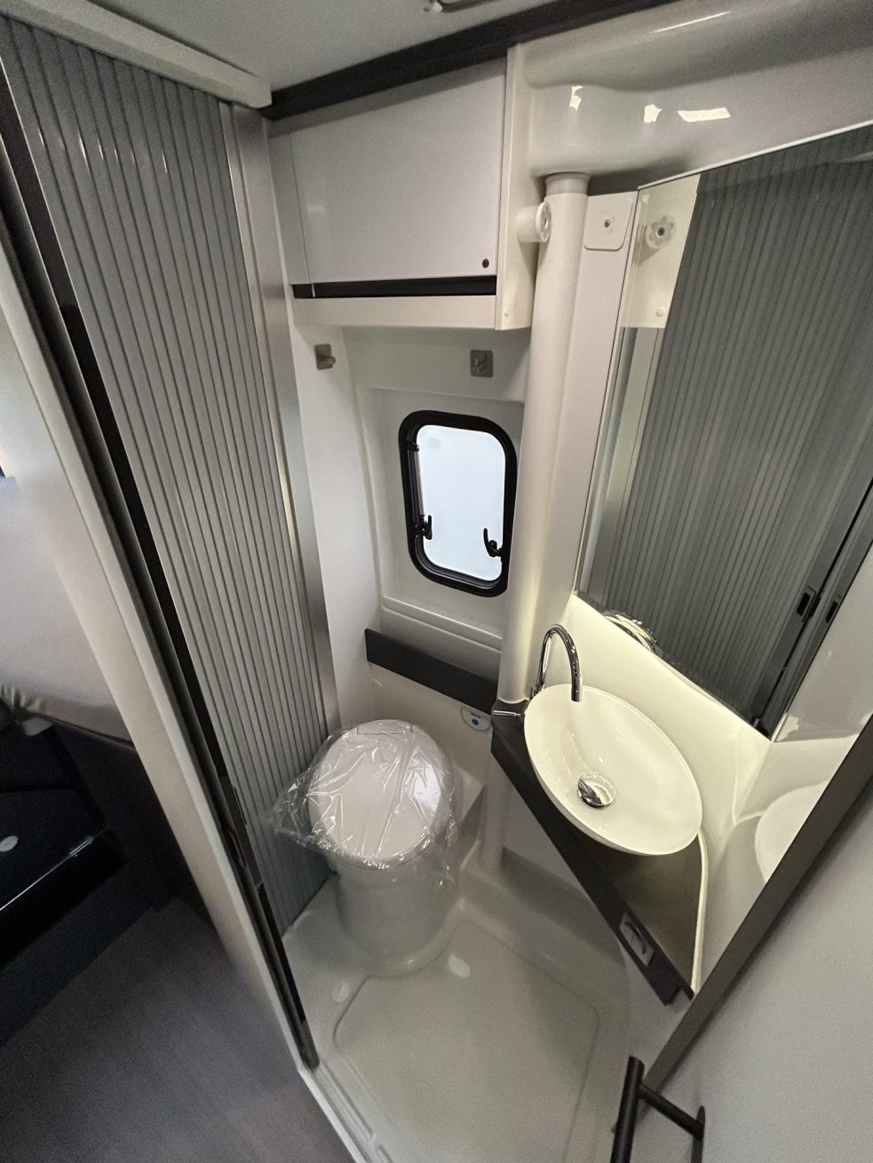 Adria Twin SGX